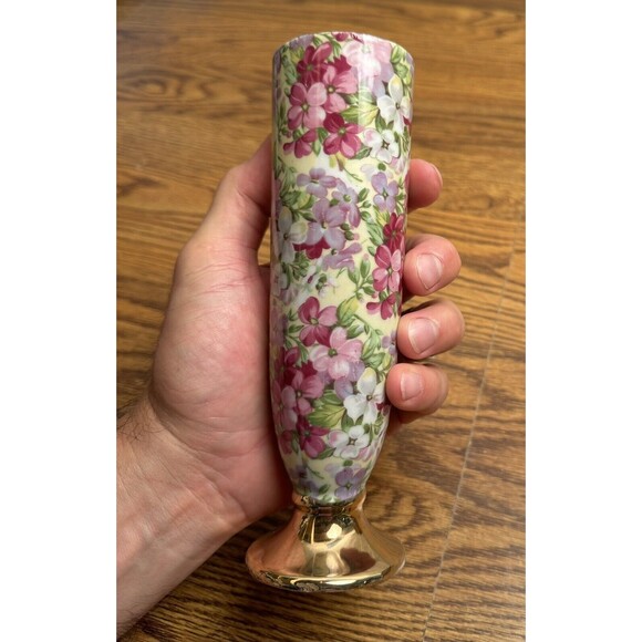 Royal Standard Virginia Stock Chintz Hand-painted Porcelain vase; 7 3/4”; VTG - Picture 5 of 6